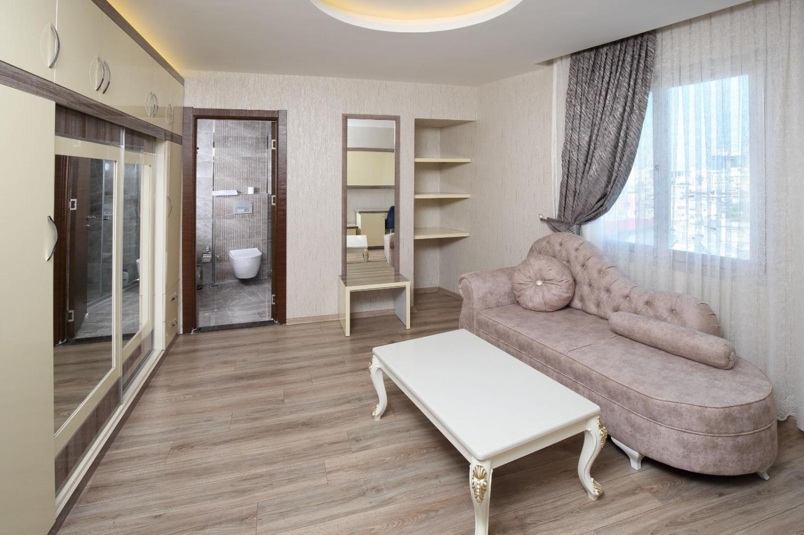 Adana Taskoeprue Hotel Esterno foto