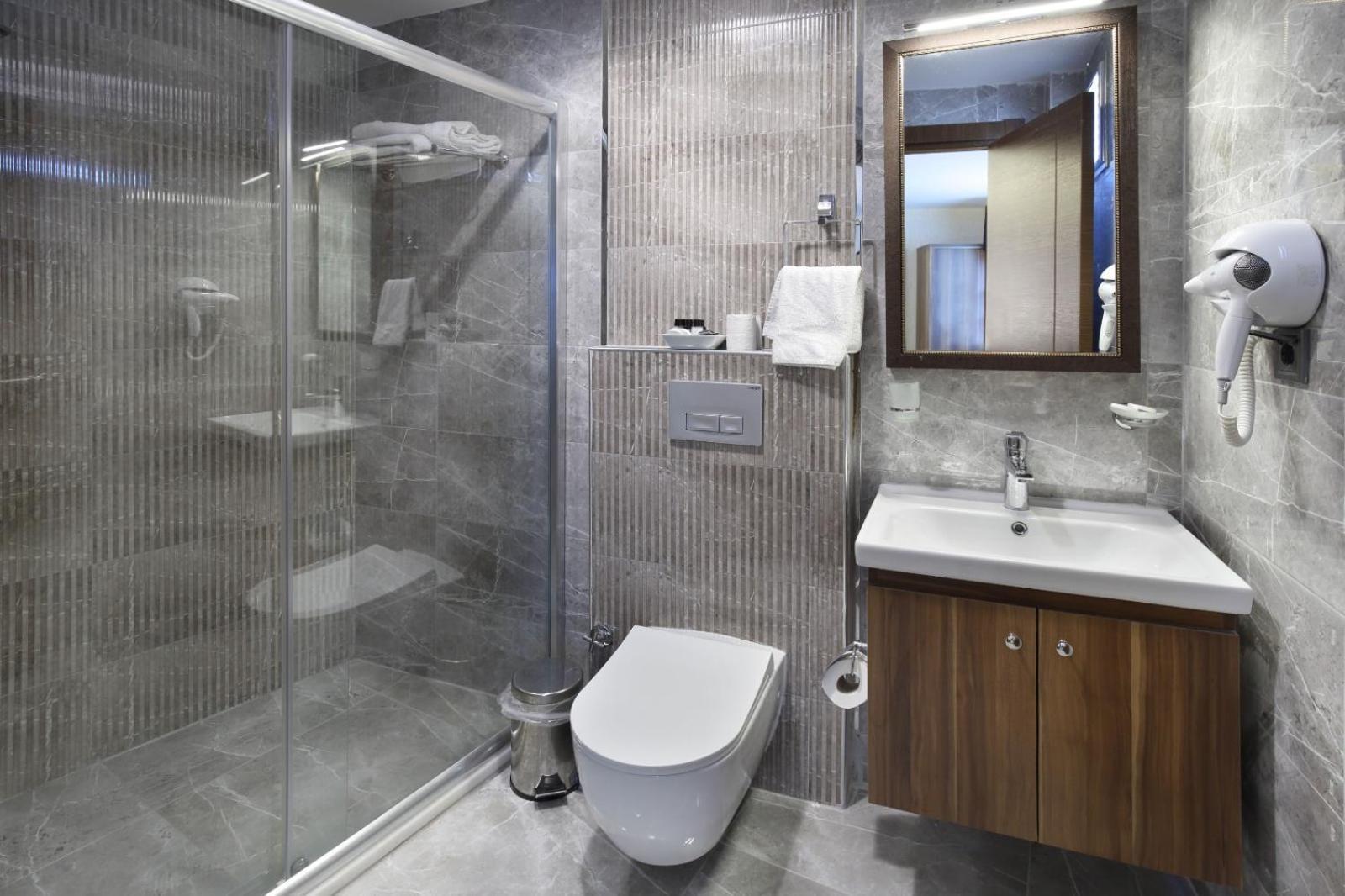 Adana Taskoeprue Hotel Esterno foto
