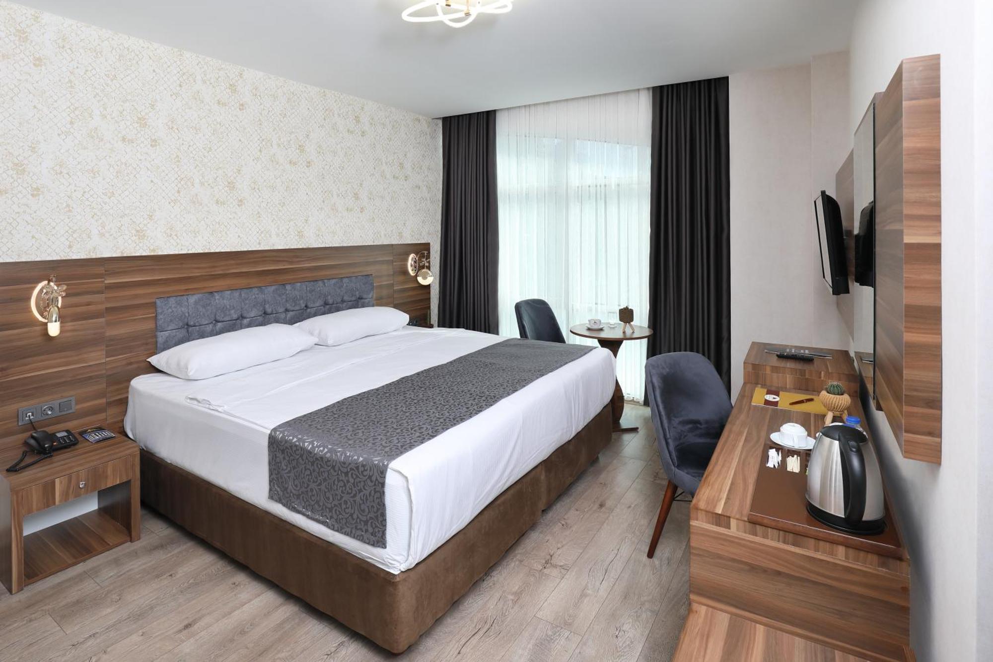 Adana Taskoeprue Hotel Esterno foto